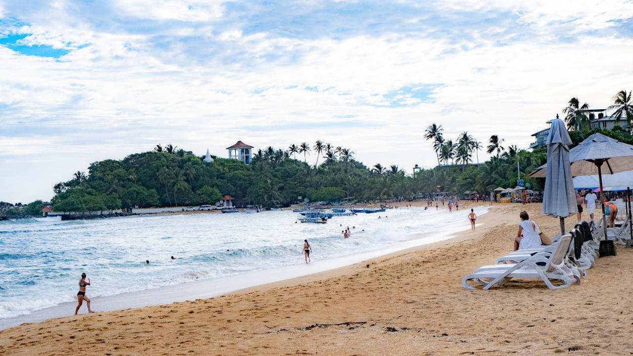 אונה ואטונה Rastha Pastha Beach Villa מראה חיצוני תמונה