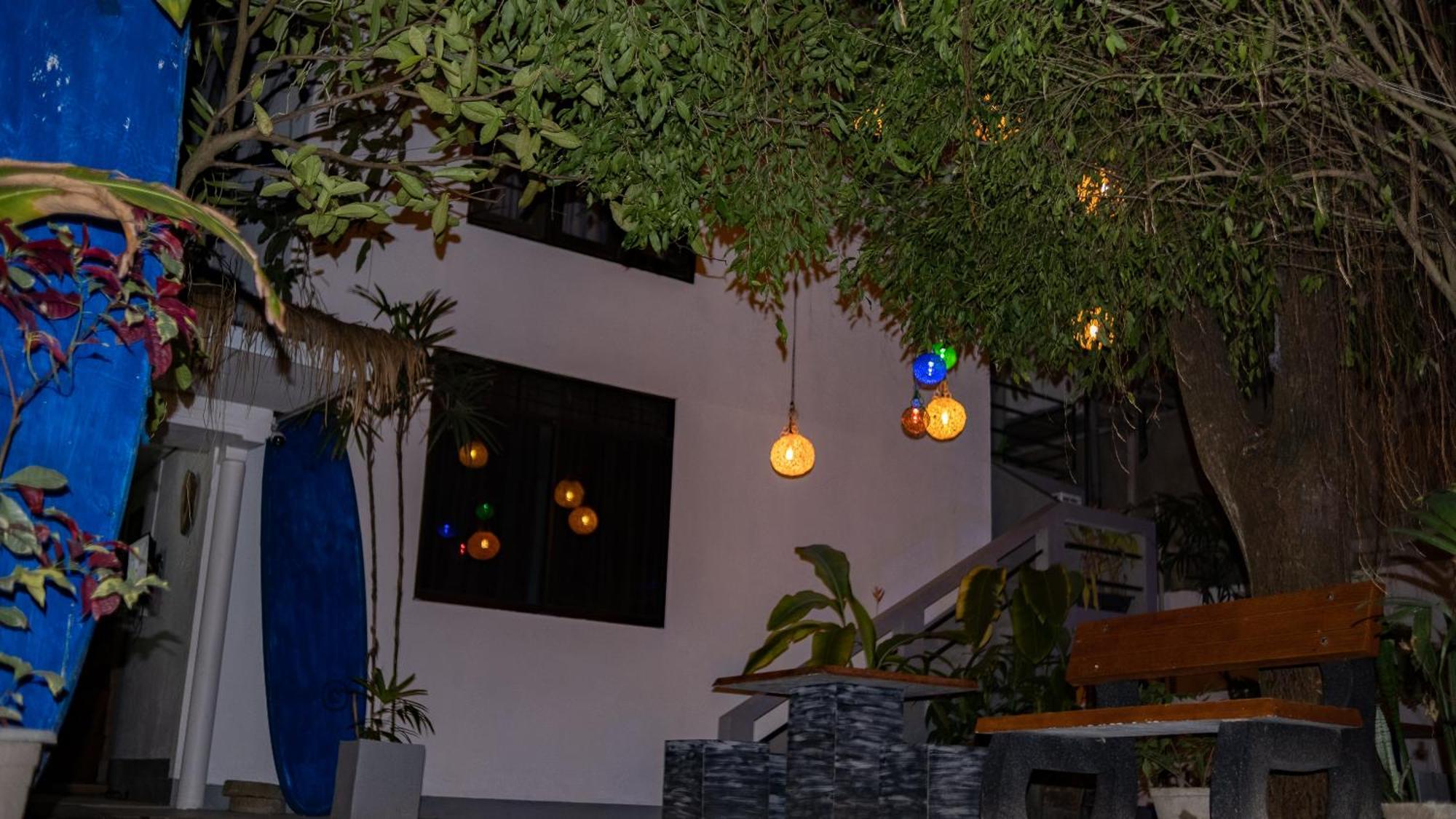 אונה ואטונה Rastha Pastha Beach Villa מראה חיצוני תמונה